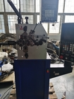 Máquina de moldeado automático de bobina de compresión de resorte controlada por CNC