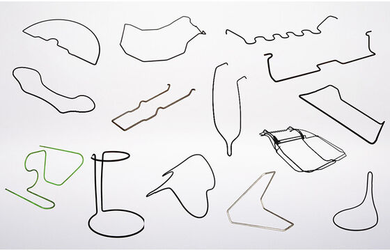 Máquina dobladora de alambre automática 2D de alta precisión de 2.5-10.0MM, cabezal giratorio de 4-5 ejes con motor para la industria automotriz