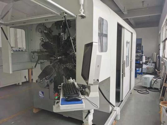 Primavera del CNC de las hachas de Camless 14 que hace la máquina que arrolla con el anterior rotatorio del alambre