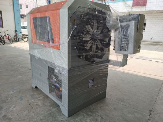 Máquina enrolladora de resortes CNC de rotación de alambre para formar resortes con motor japonés de 5 ejes