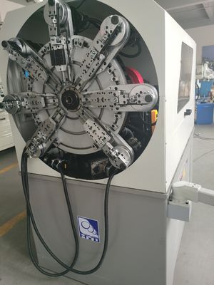 Máquina de fabricación de resortes CNC de 12 ejes sin leva rotatoria de alambre Rock Free