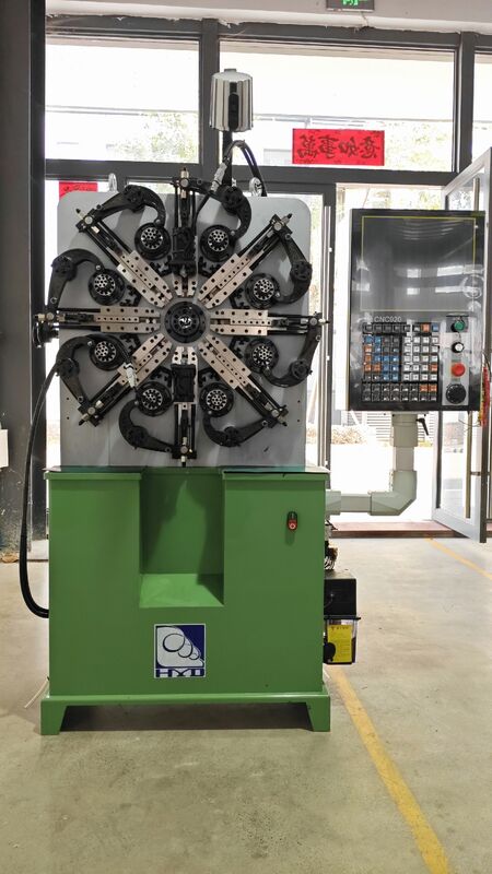 Sistema servo automático funcional multi de la primavera de la máquina tres ejes del CNC rápidamente